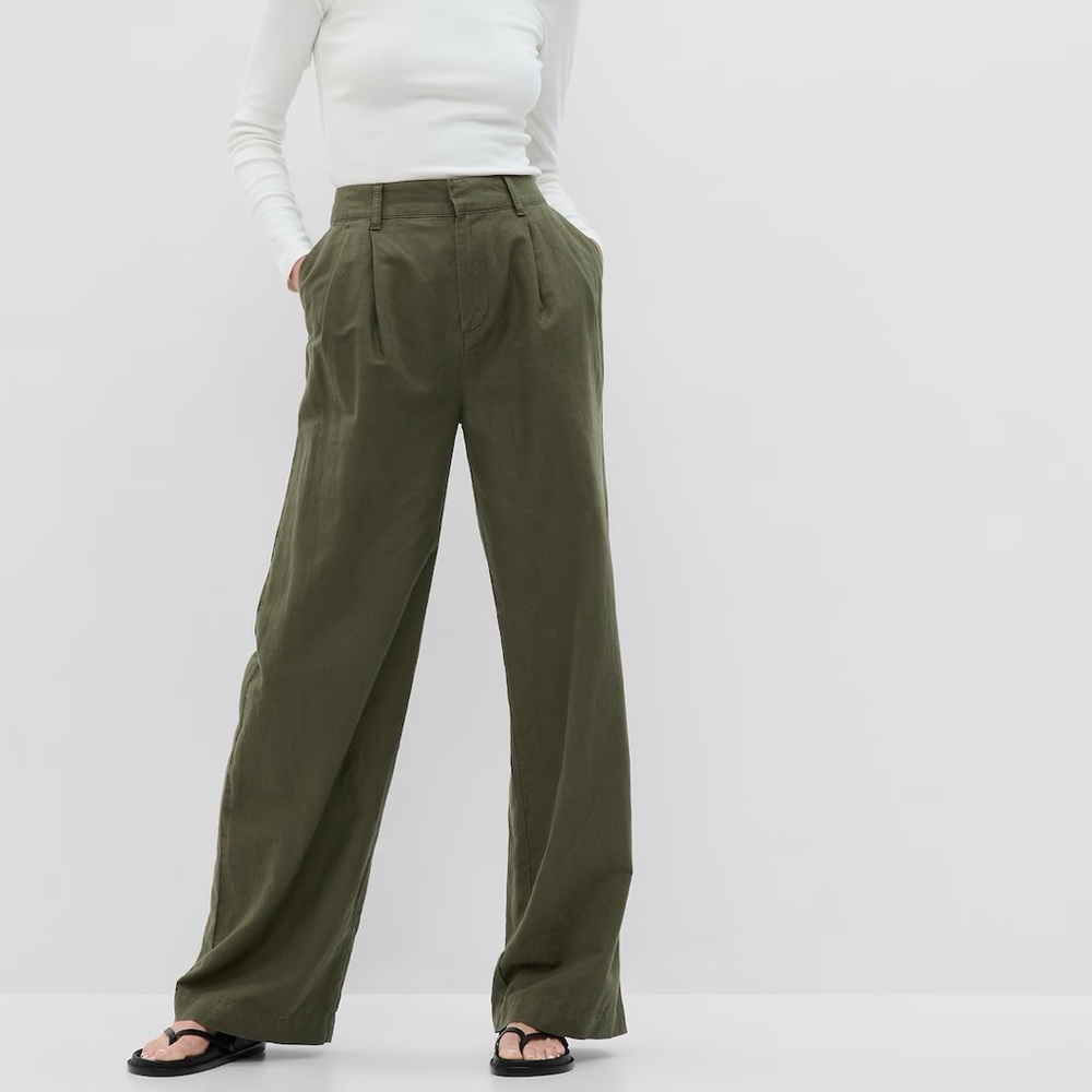Gap Linen Cotton-Pleated Pants